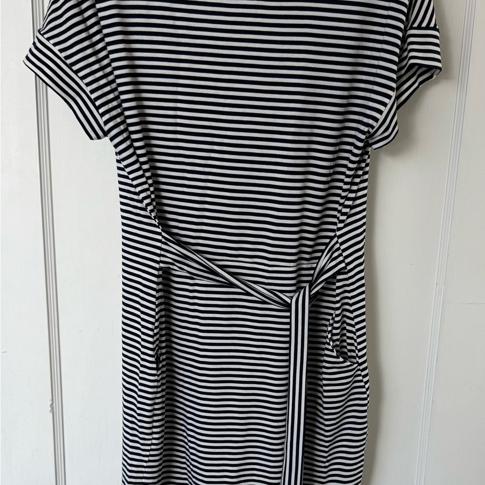 Black and White Tie Front Midi Dress with Crew Neck